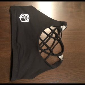 Born primitive vitality sports bra